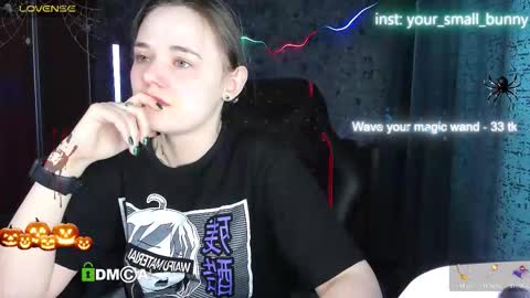 Snapshot of your_small_bunny chatting on 11-02-25, 02:03 Molly online show from 11-02-25, 02:03