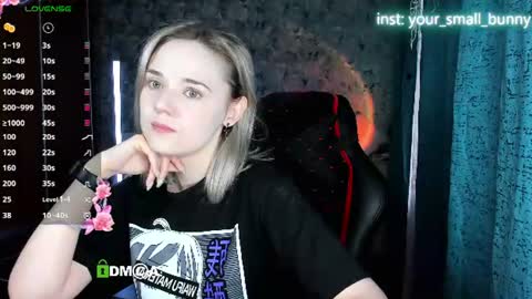 Snapshot of your_small_bunny chatting on 07-07-26, 02:03 Molly online show from 07-07-26, 02:03