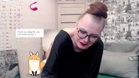 Snapshot of your_space_hot chatting on 11-24-25, 12:21 Ammy online show from 11-24-25, 12:21