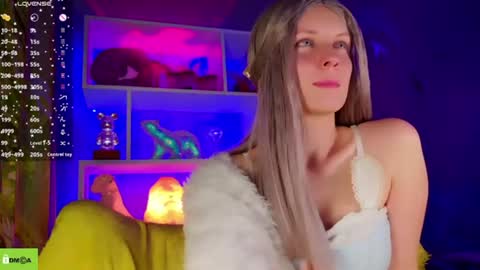 Snapshot of your_spring chatting on 07-08-26, 12:48 your_spring online show from 07-08-26, 12:48