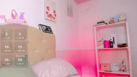 Snapshot of your_steff chatting on 01-09-26, 06:05 your_steff online show from 01-09-26, 06:05