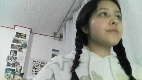 Snapshot of your_sttar chatting on 12-27-24, 12:29 your sttar online show from 12-27-24, 12:29