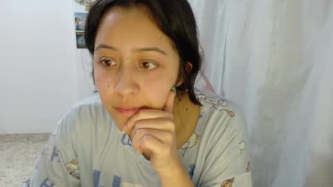 Snapshot of your_sttar chatting on 01-28-25, 05:11 your sttar online show from 01-28-25, 05:11