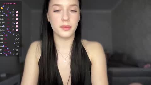 Snapshot of your_sweet_angel_ chatting on 01-23-25, 02:07 Mia online show from 01-23-25, 02:07