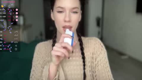 Snapshot of your_sweet_angel_ chatting on 02-11-25, 02:13 Mia online show from 02-11-25, 02:13