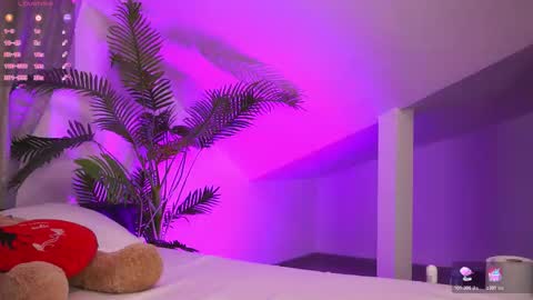 TenderSin online show from 03-06-26, 05:37