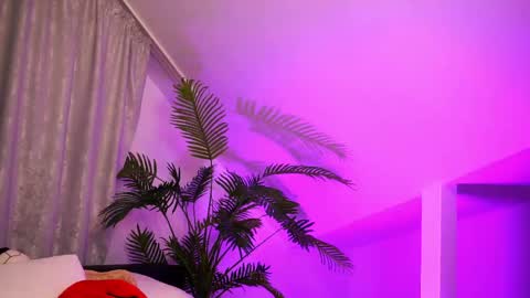 Snapshot of your_tender_sin chatting on 05-30-26, 01:57 TenderSin online show from 05-30-26, 01:57