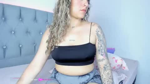 Snapshot of your_traviesa chatting on 09-27-25, 08:36 Melina online show from 09-27-25, 08:36