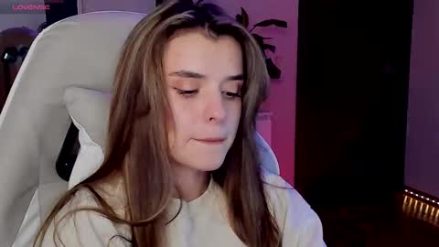 Anikka online show from 10-04-25, 08:40