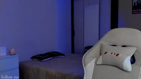 Anikka online show from 02-25-26, 12:26