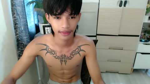 yourasian_eric online show from 04-25-26, 07:55