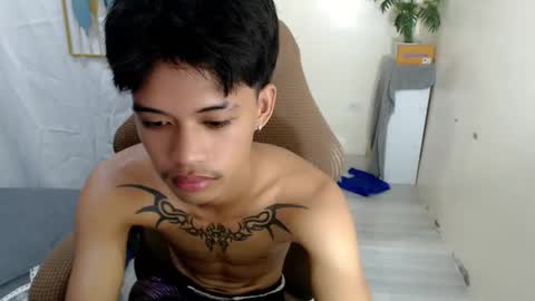 yourasian_eric online show from 05-15-26, 07:48
