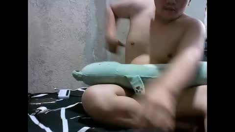 yourasian_lover29 online show from 04-20-26, 07:11