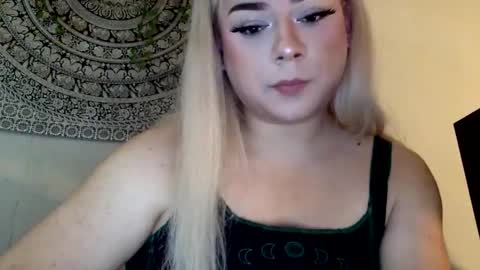 Snapshot of yourbabya chatting on 12-22-24, 07:21 Alexandria online show from 12-22-24, 07:21