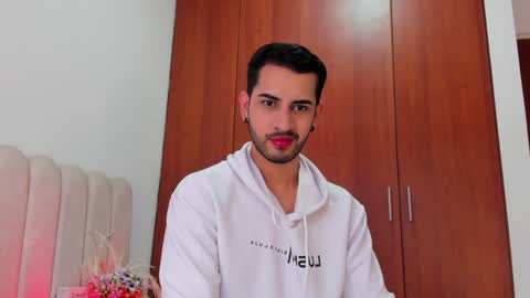 YOURBOYNEXTDOOR online show from 12-25-24, 09:43