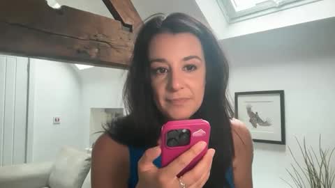 Cassie online show from 06-01-26, 09:44