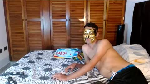 Snapshot of yourcouplehot chatting on 11-18-25, 06:29 yourcouplehot online show from 11-18-25, 06:29