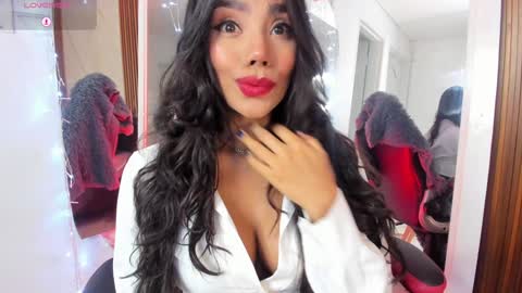 Selena online show from 12-29-24, 04:48