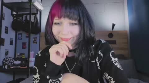 Snapshot of yourcutiegoth chatting on 05-30-26, 08:50 Vasilisa online show from 05-30-26, 08:50