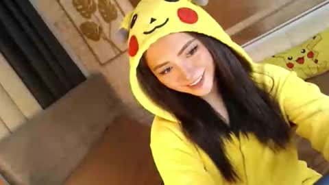 JEN  online show from 09-24-25, 12:30