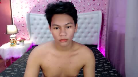 Snapshot of yourdreamboyxx chatting on 09-14-25, 10:42 HEN online show from 09-14-25, 10:42