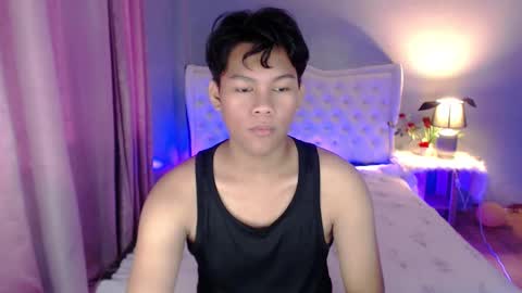 Snapshot of yourdreamboyxx chatting on 11-03-25, 10:53 HEN online show from 11-03-25, 10:53