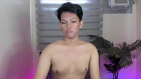 Snapshot of yourdreamboyxx chatting on 11-14-25, 11:24 HEN online show from 11-14-25, 11:24