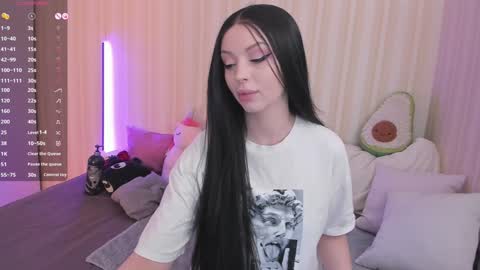 Mary online show from 01-24-25, 07:41