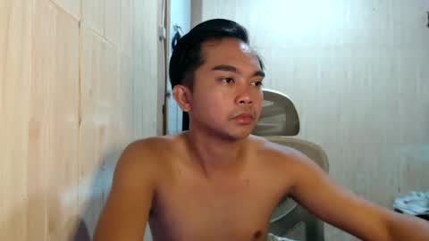 Snapshot of yourfantasyboyjr chatting on 11-17-25, 12:11 i am your dream boy JR online show from 11-17-25, 12:11