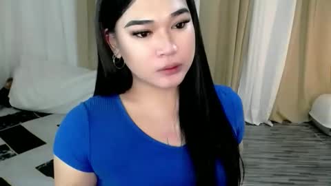 yourfantasyyy_ online show from 10-05-25, 07:23