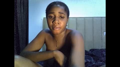 Snapshot of yourfavcamgirl_ chatting on 09-16-25, 07:26 favcamgirl online show from 09-16-25, 07:26