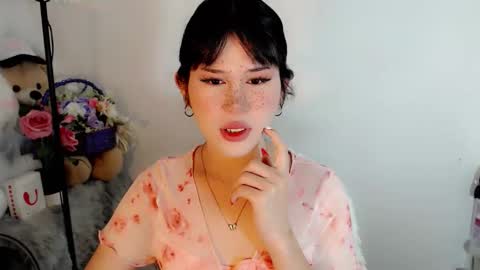 Snapshot of yourfavorateella chatting on 10-29-25, 07:15 PrettyElla online show from 10-29-25, 07:15