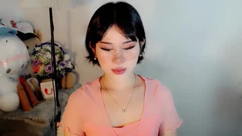 Snapshot of yourfavorateella chatting on 11-13-25, 02:43 PrettyElla online show from 11-13-25, 02:43