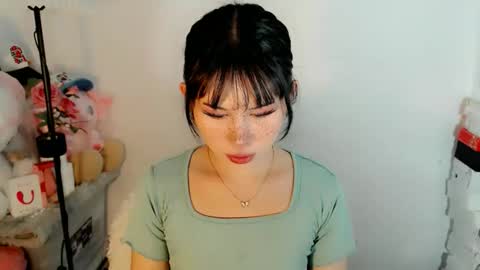 Snapshot of yourfavorateella chatting on 12-14-25, 03:34 PrettyElla online show from 12-14-25, 03:34