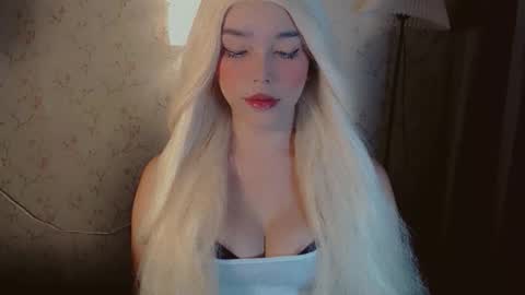 maureen love you online show from 10-27-25, 01:09