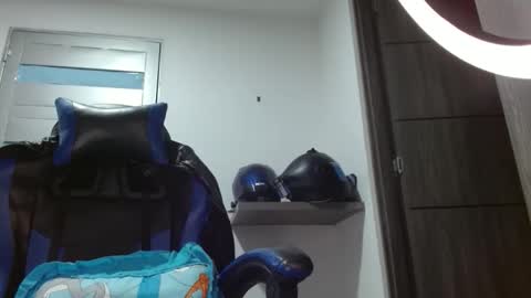 yourfavorite_bigclit online show from 06-04-26, 03:34