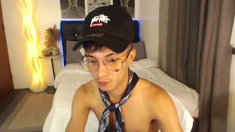 Snapshot of yourfavoritetwinkecho chatting on 07-22-26, 01:03 yourfavoritetwinkecho online show from 07-22-26, 01:03