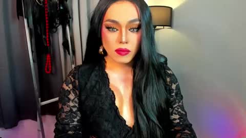 Snapshot of yourfiercemistress chatting on 01-23-25, 01:30 not into STINGY and CHEAP people online show from 01-23-25, 01:30