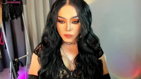 Snapshot of yourfiercemistress chatting on 09-11-25, 09:04 not into STINGY and CHEAP people online show from 09-11-25, 09:04