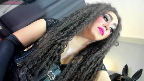 Snapshot of yourfiercemistress chatting on 10-20-25, 10:10 not into STINGY and CHEAP people online show from 10-20-25, 10:10