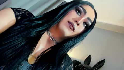 Snapshot of yourfiercemistress chatting on 11-07-25, 10:21 not into STINGY and CHEAP people online show from 11-07-25, 10:21