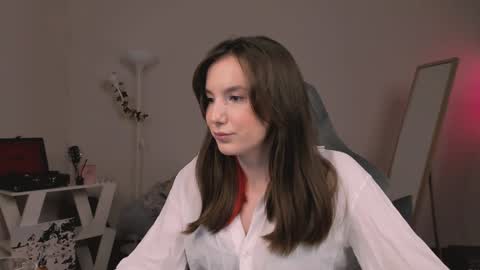 Snapshot of yourfrenchteacher chatting on 01-22-25, 07:56 Chloe online show from 01-22-25, 07:56