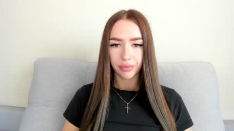 Snapshot of yourgirl_ariella chatting on 06-17-26, 09:56 Ariella online show from 06-17-26, 09:56