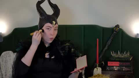 Sarlei Sar-uh-lie online show from 10-16-25, 11:39