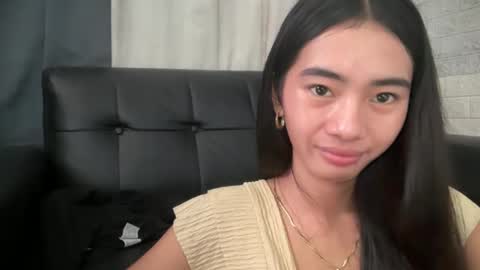 yourgirlsweet_kishia online show from 05-15-26, 11:56