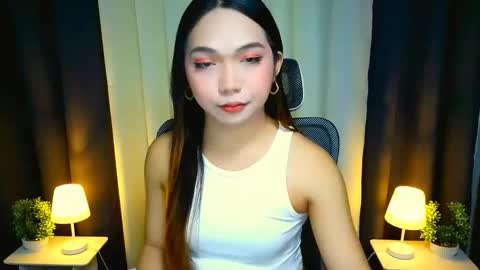 Goddess Yoshi online show from 12-15-25, 04:22