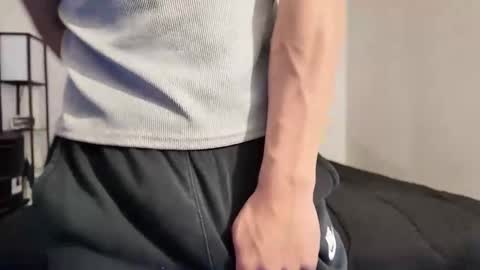 yourguuy21 online show from 01-11-26, 06:40