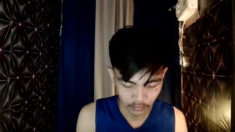 Snapshot of yourguy_josh23 chatting on 12-12-24, 01:32 Josh online show from 12-12-24, 01:32