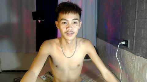 Snapshot of yourguy_josh23 chatting on 07-16-26, 04:18 Josh online show from 07-16-26, 04:18