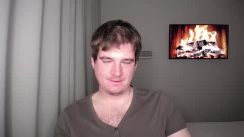 Snapshot of yourhairybuddy chatting on 10-05-25, 08:07 Andrey online show from 10-05-25, 08:07